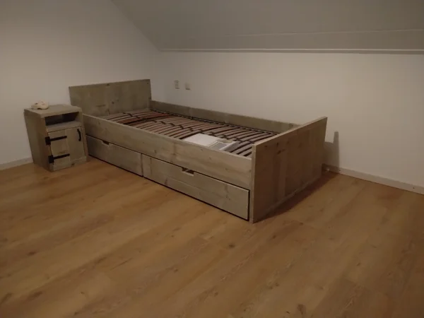 houten bed